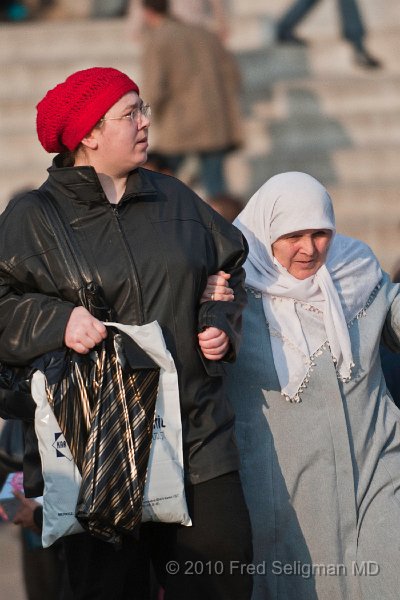 20100403_175815 D300.jpg - 2 ladies walking near New Mosque